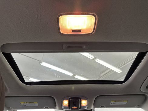 Used 2025 Hyundai Elantra SEL FWD image 20