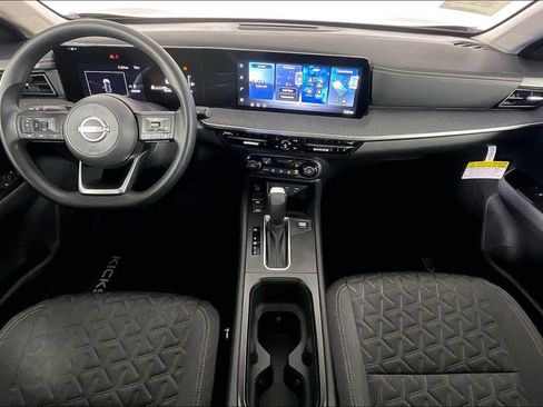 New 2026 Nissan Kicks SV w/ Cold Weather Package FWD image 2