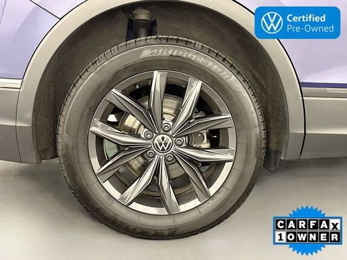 Certified 2024 Volkswagen Tiguan SE AWD/4WD image 30