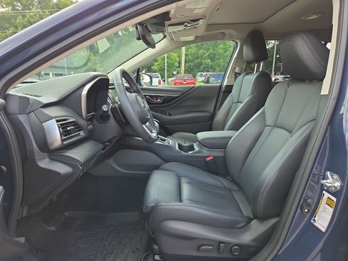 Certified 2025 Subaru Outback Limited XT AWD/4WD image 10