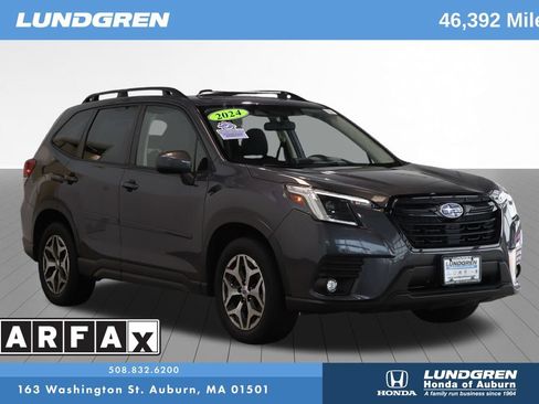 Used 2024 Subaru Forester Premium AWD/4WD image 1
