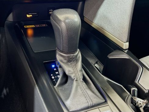 Used 2025 Toyota Camry LE w/ Convenience Package FWD image 14