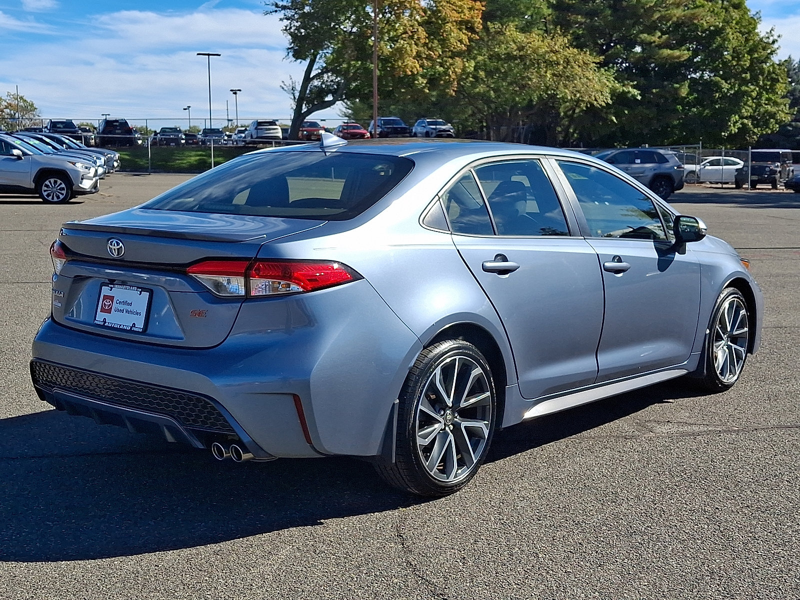 Used 2020 Toyota Corolla SE w/ SE Premium Package FWD image 7