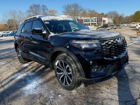 New 2026 Ford Explorer ST-Line image 8