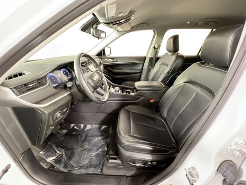 Used 2021 Jeep Grand Cherokee L Limited image 20