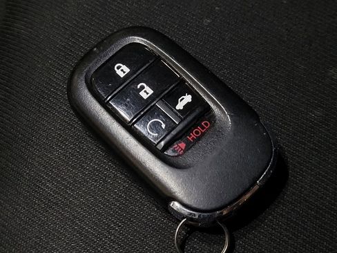 Used 2022 Honda Civic Sport image 32