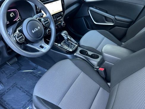 Used 2023 Kia Soul S FWD image 10