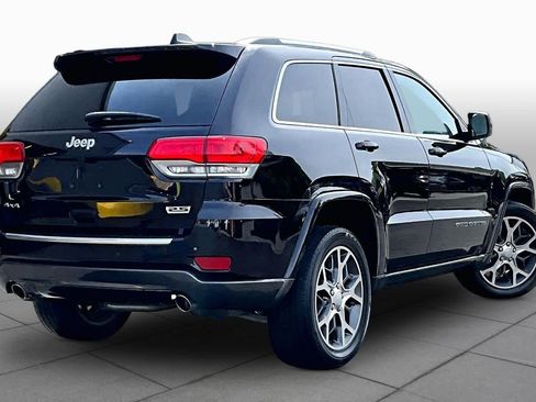 Used 2018 Jeep Grand Cherokee Limited AWD/4WD image 13