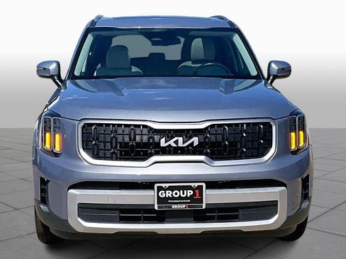 Used 2024 Kia Telluride EX image 4