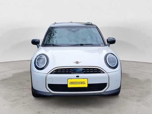 Used 2025 MINI Cooper 4-Door Hardtop image 7