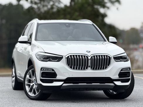 Used 2020 BMW X5 xDrive40i w/ Convenience Package image 3