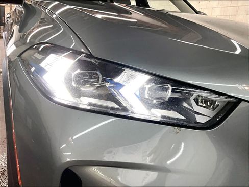 Used 2024 BMW X5 xDrive40i w/ Premium Package image 30