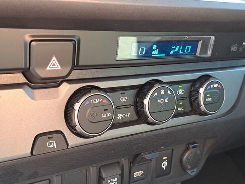 Used 2023 Toyota Tacoma TRD Sport image 23