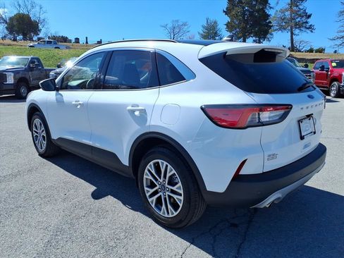 Used 2022 Ford Escape SEL image 7