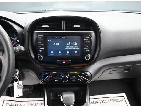 Used 2021 Kia Soul LX FWD image 15