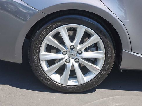 Used 2016 Lexus IS 200t image 10