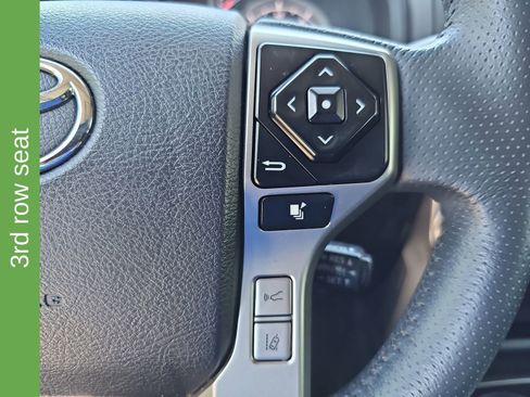 Used 2022 Toyota 4Runner Limited RWD image 19