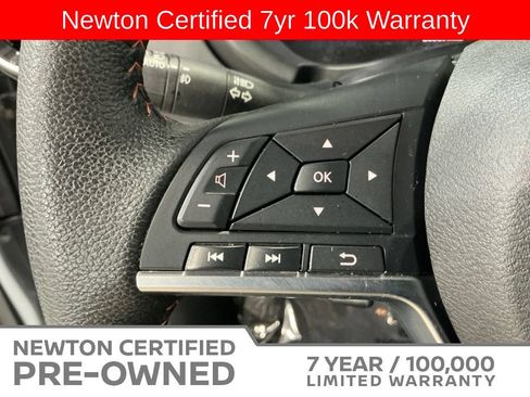 Used 2024 Nissan Kicks SR w/ SR Premium Package FWD image 27