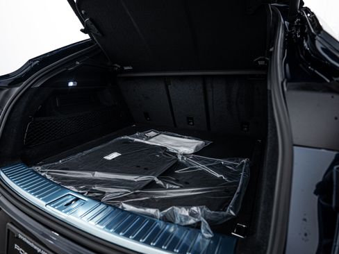 Certified 2025 Porsche Cayenne image 26