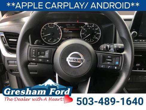 Used 2021 Nissan Rogue SV image 15