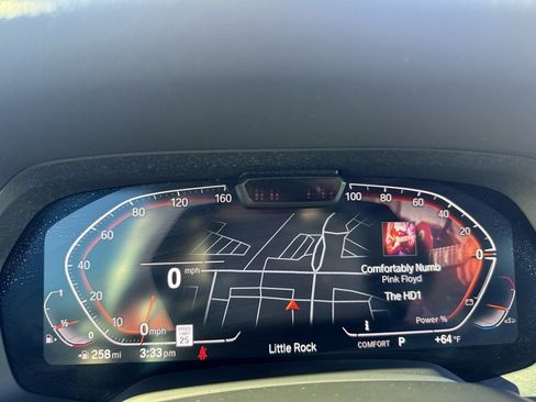 Used 2022 BMW X7 xDrive40i w/ M Sport Package image 27