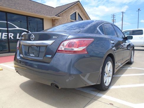Used 2013 Nissan Altima 2.5 SV FWD image 8