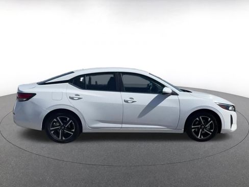 Used 2025 Nissan Sentra SV image 16