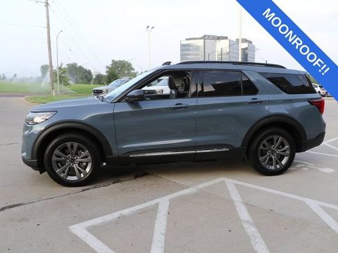 Used 2025 Ford Explorer Active w/ Active Comfort Package AWD/4WD image 4