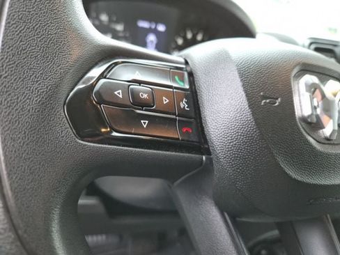 Used 2025 RAM ProMaster 2500 w/ Convenience Group FWD image 16