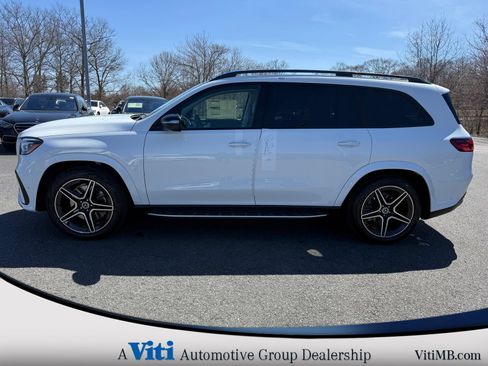 Used 2026 Mercedes-Benz GLS 450 4MATIC image 5