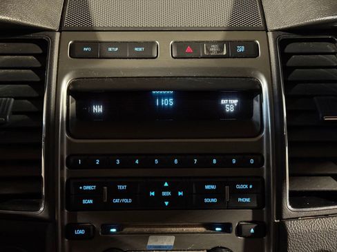 Used 2011 Ford Taurus Limited w/ 301A Rapid Spec Order Code image 29