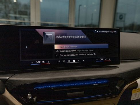 Used 2026 BMW 330i xDrive Sedan w/ Premium Package image 28