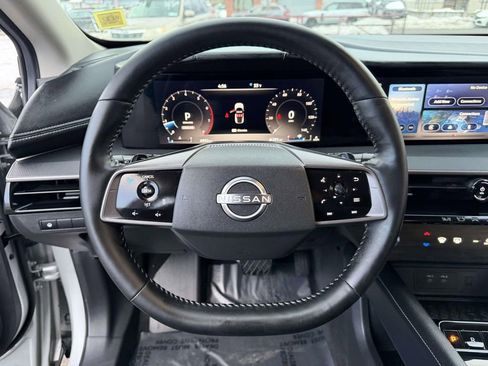 Used 2025 Nissan Murano SV AWD/4WD image 35