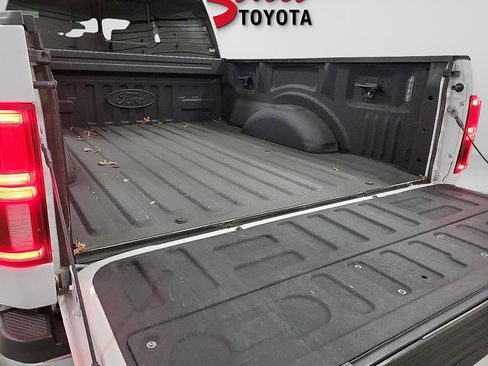 Used 2019 Ford F150 Lariat w/ Equipment Group 502A Luxury image 7