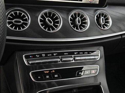 Used 2022 Mercedes-Benz E 450 4MATIC Cabriolet image 23