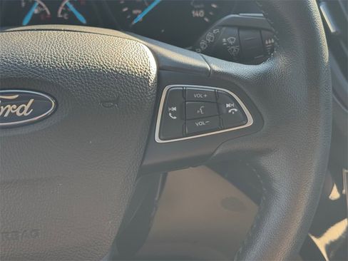 Used 2019 Ford Escape Titanium image 22