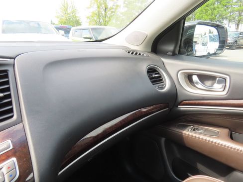 Used 2018 INFINITI QX60 Luxe w/ Deluxe Technology Package AWD/4WD image 21