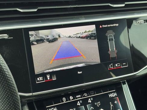 Used 2021 Audi SQ7 Premium Plus w/ Executive Package image 29