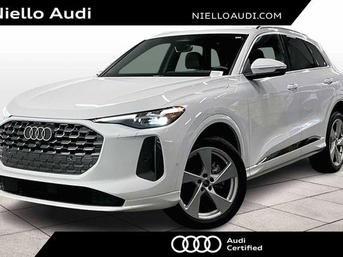 Used 2025 Audi Q5 Premium Plus w/ Premium Plus image 1