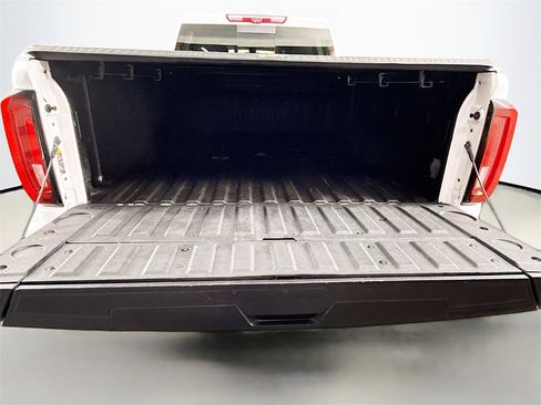 Used 2022 GMC Sierra 2500 Denali w/ Denali Ultimate Package image 23