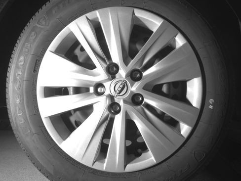 Used 2025 Nissan Sentra S FWD image 15