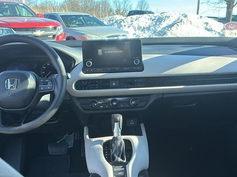 Used 2025 Honda HR-V LX image 12