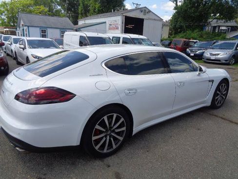 Used 2015 Porsche Panamera 4S Executive image 13