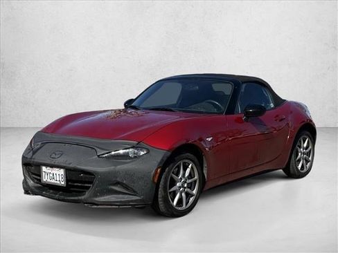 Used 2017 MAZDA MX-5 Miata Sport image 1