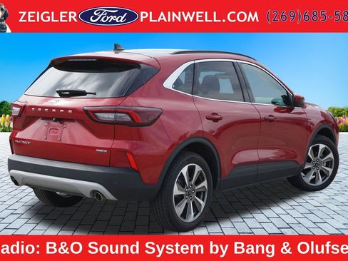 Used 2023 Ford Escape Platinum w/ Premium Technology Package AWD/4WD image 5