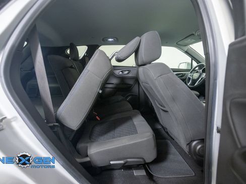 Used 2019 Chevrolet Blazer LT AWD/4WD image 36