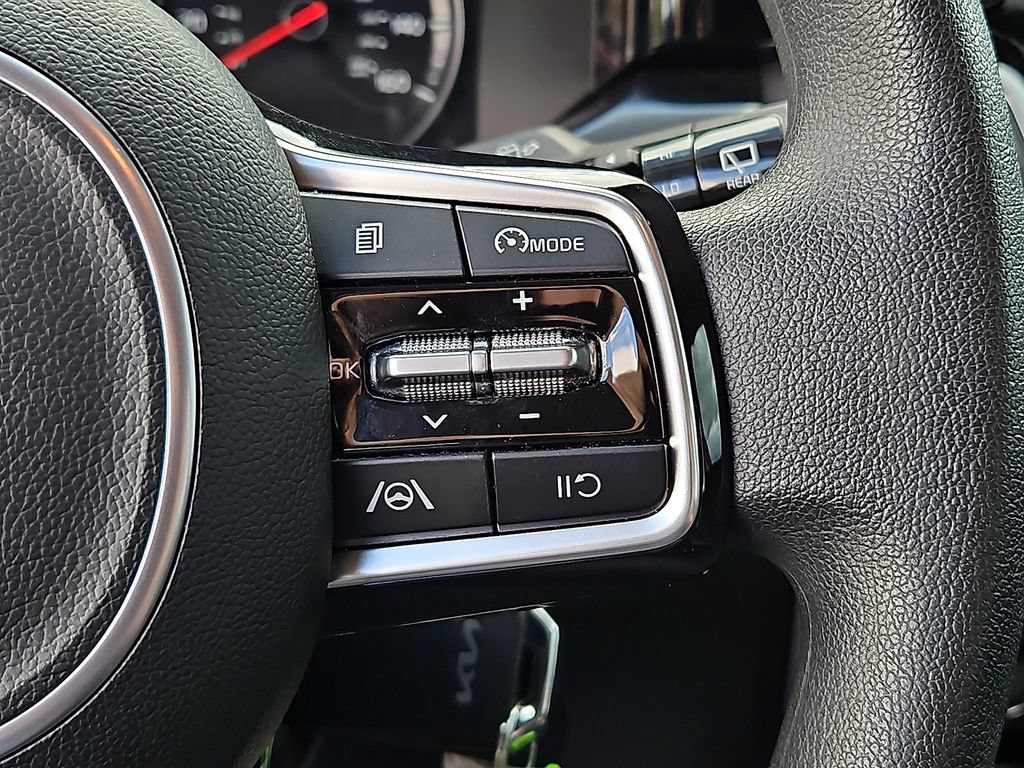Used 2023 Kia Sorento LX AWD/4WD image 23
