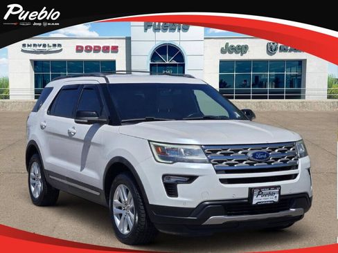 Used 2018 Ford Explorer XLT w/ Equipment Group 202A AWD/4WD image 1
