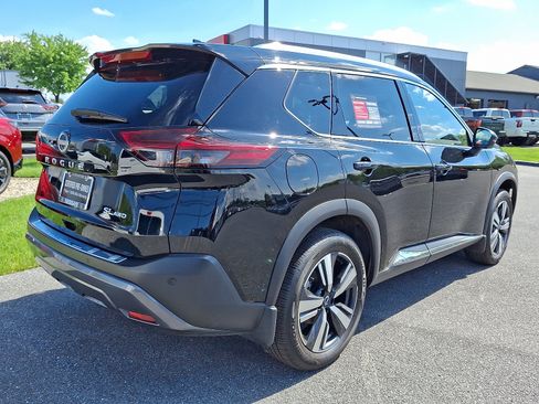 Certified 2022 Nissan Rogue SL w/ SL Premium Package image 7