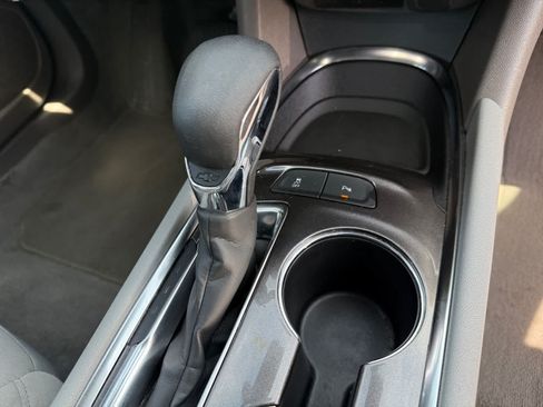 Used 2024 Chevrolet Malibu LT FWD image 24
